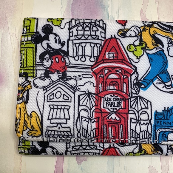 Disney Parks Main Street USA wallet - Picture 11 of 11
